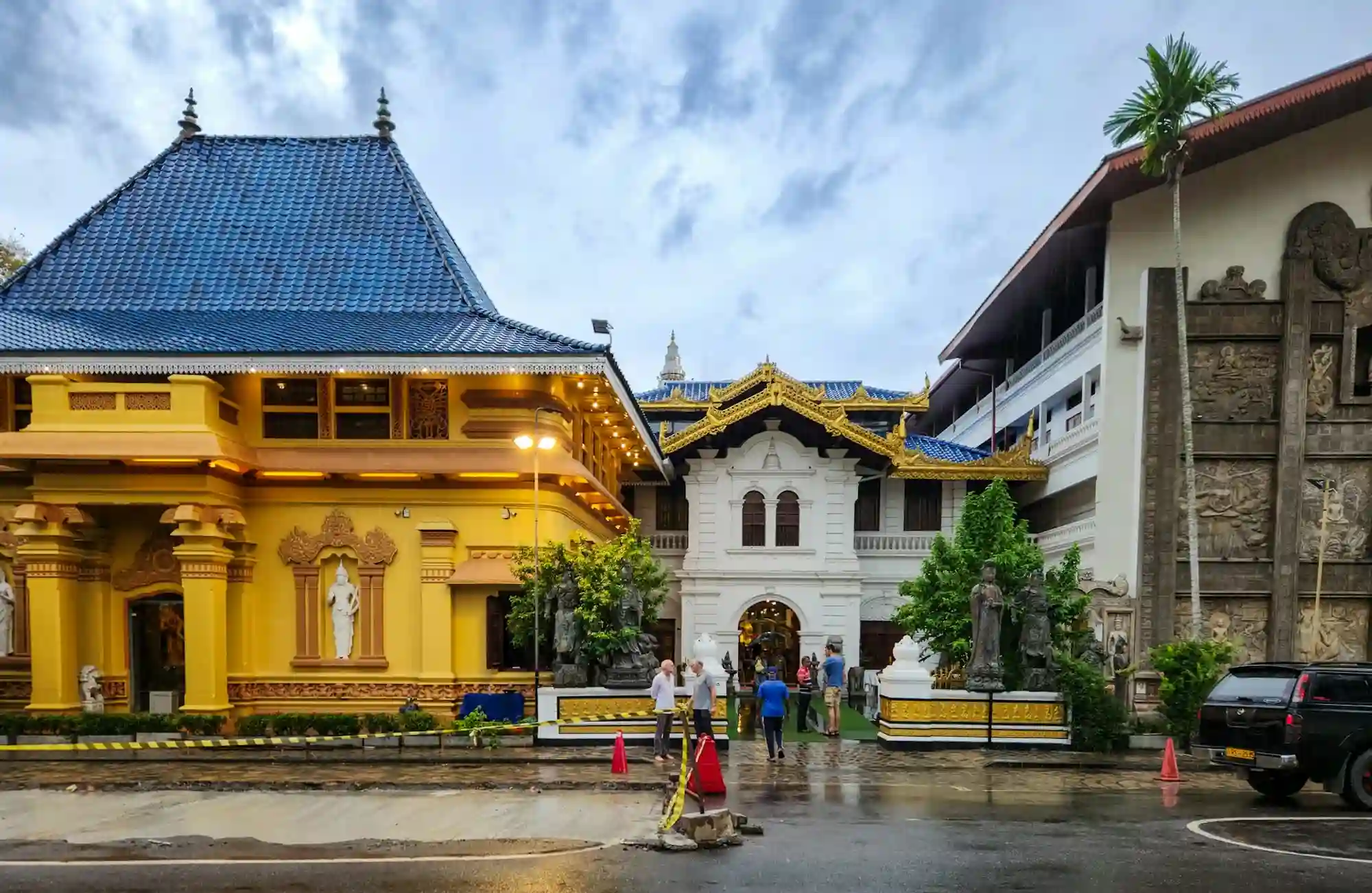 Gangaramaya Temple Complex
