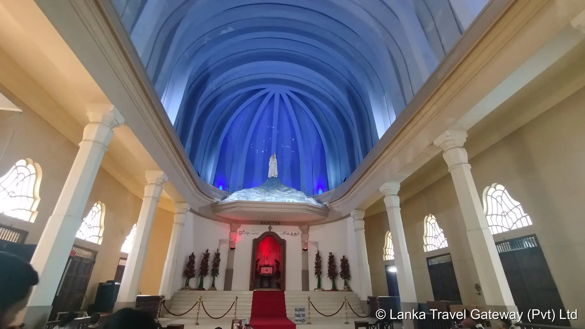 Central Nave and Marian Altar
